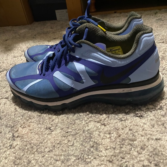 2012 Nike AirMax - Picture 4 of 4